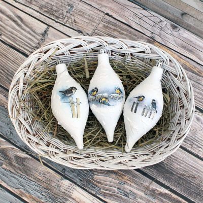 Oval flask - birds motif